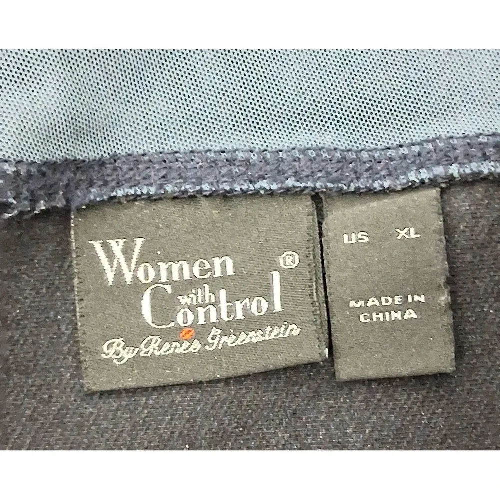 Women with Control Jeans Women's Size XL Blue Pull-on Slim Leg Split Hem Pockets